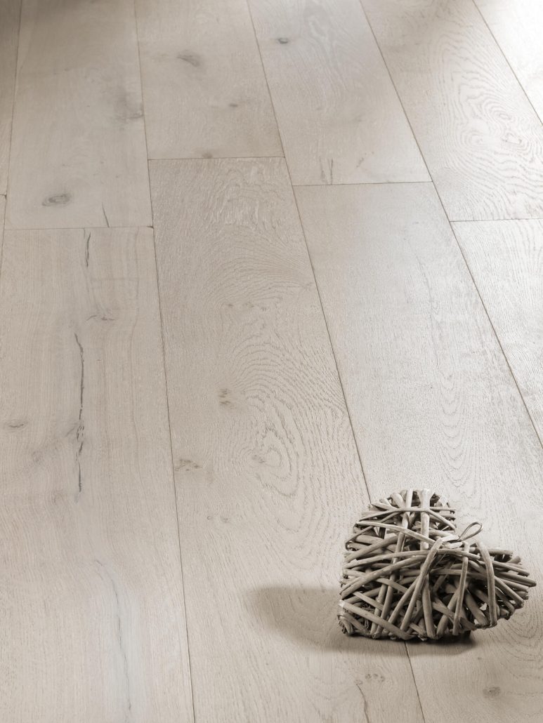 Rovere Flora | Spazzolato | Vernice