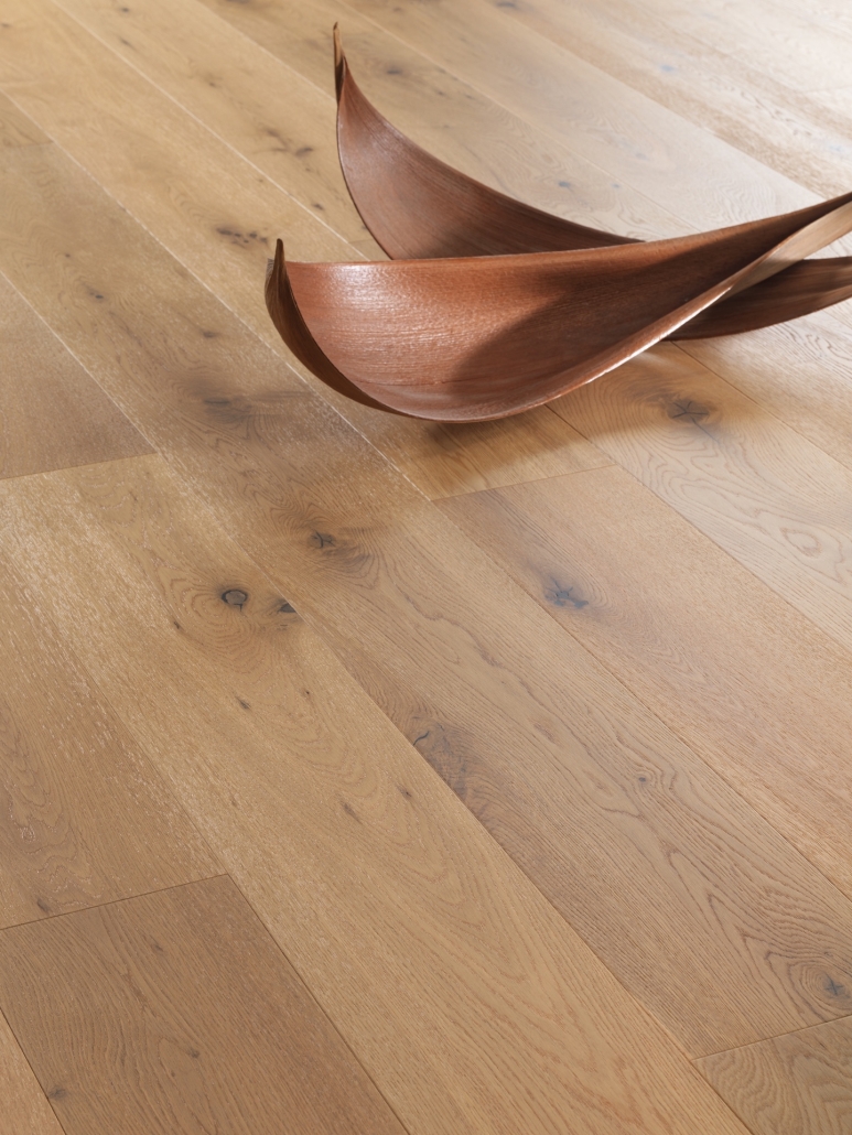 Bianco still life woodi parquet prefinito supportato