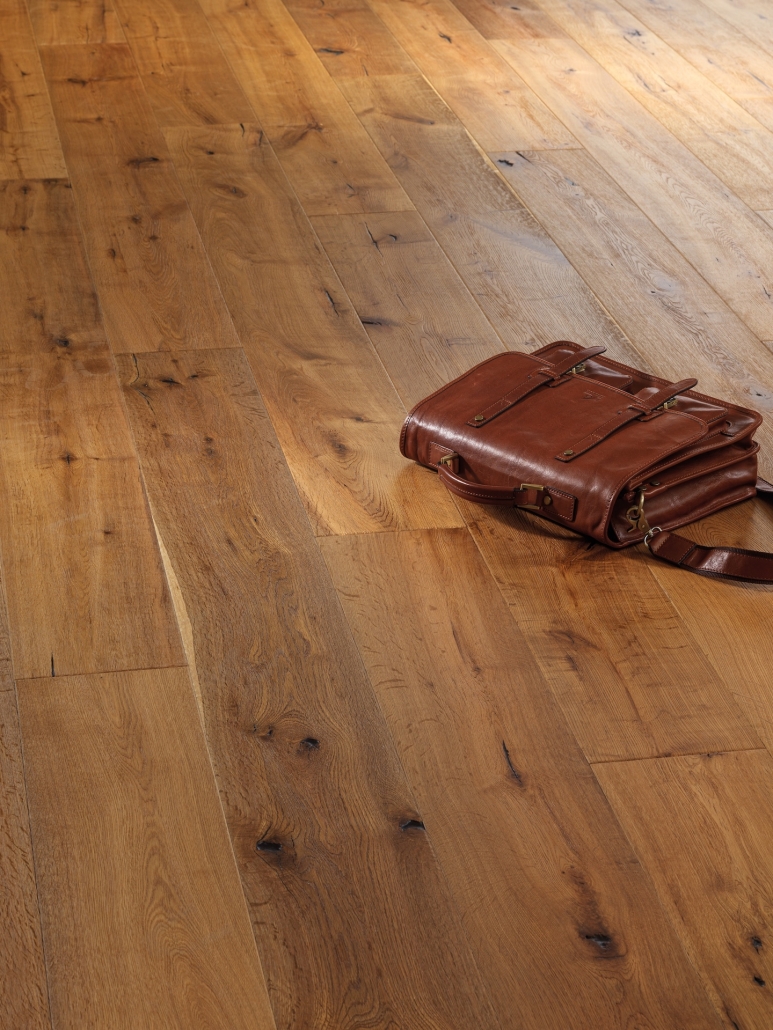Rovere Artigianale Elio | Spazzolatura profonda, Bisello artigianale, Stuccature ribassate | Olio Uv